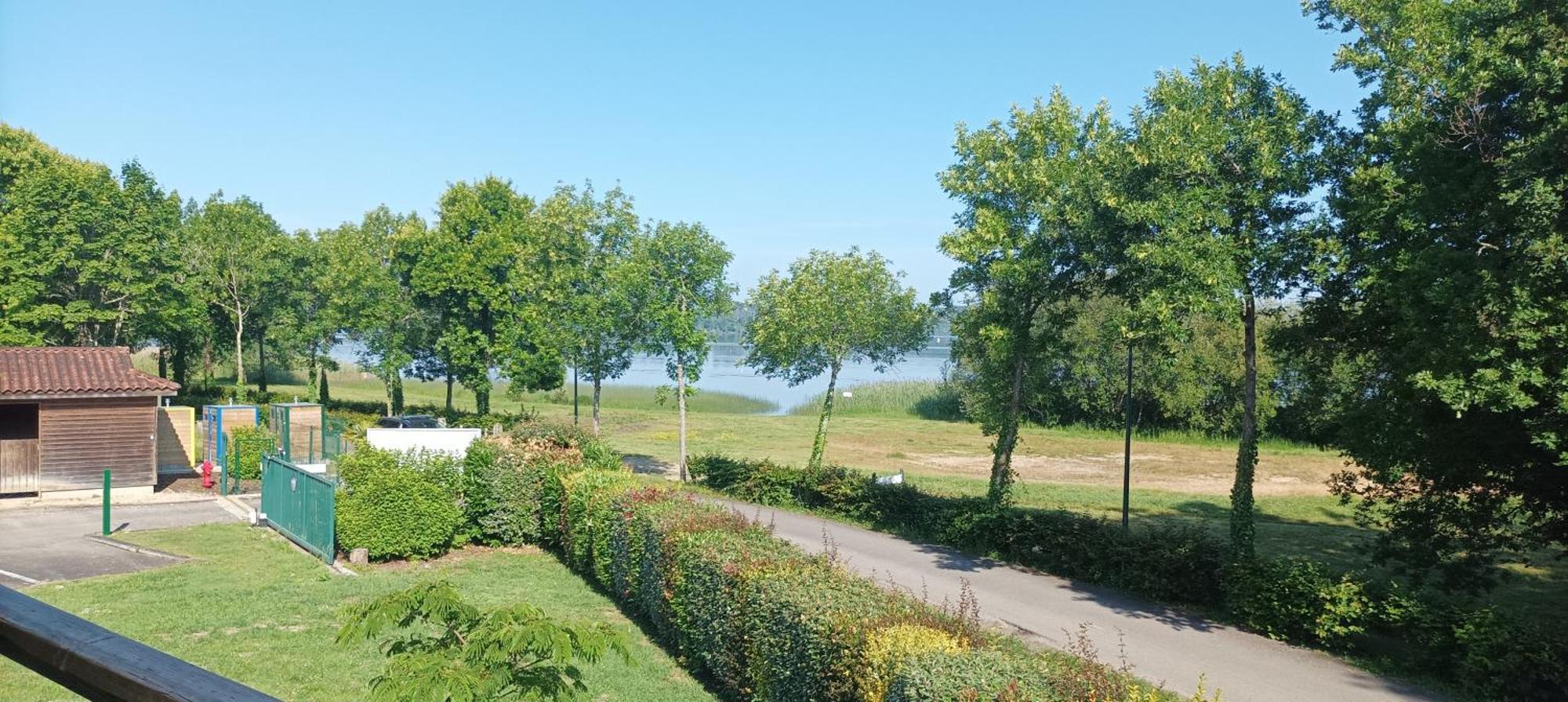 Les Terrasses Du Lac Piscine Et Vue Lac A4 Aureilhan  Exterior photo